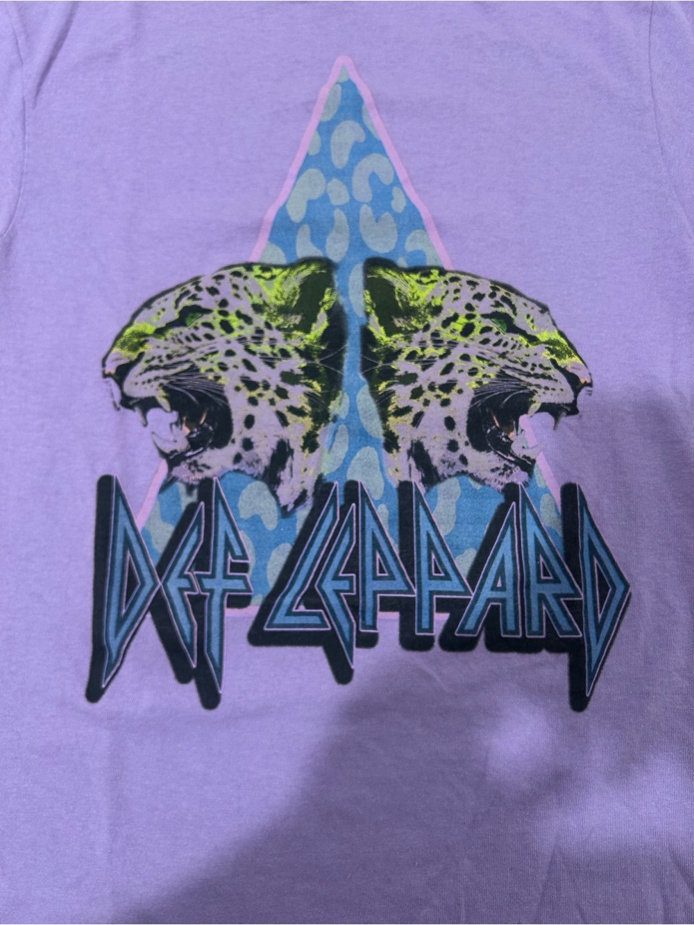 Def Leppard Lavender Graphic Short Sleeve Tee